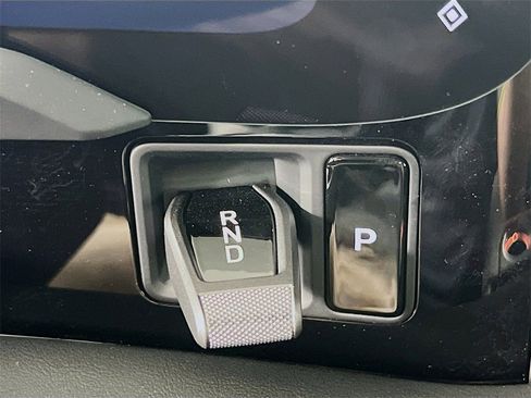 New 2025 Porsche Taycan image 18