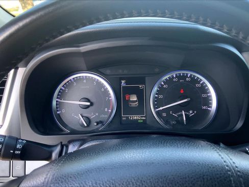 Used 2019 Toyota Highlander Limited AWD/4WD image 26