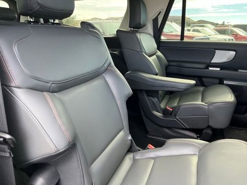 New 2025 Ford Expedition Max Active image 19