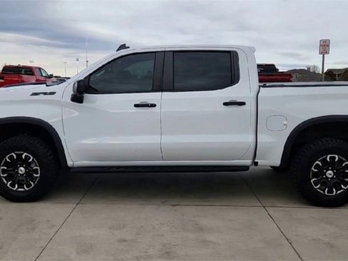 Used 2023 Chevrolet Silverado 1500 ZR2 w/ Technology Package image 6