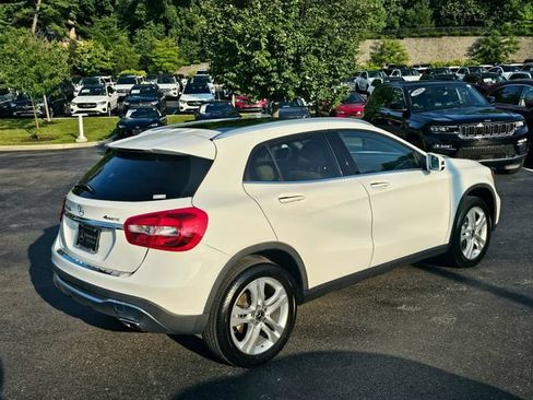 Used 2019 Mercedes-Benz GLA 250 4MATIC image 9