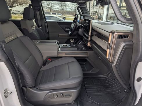 Used 2025 GMC Hummer EV 2X w/ LPO, Sport Package image 35