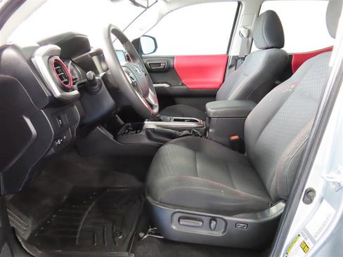 Used 2023 Toyota Tacoma SR5 image 15