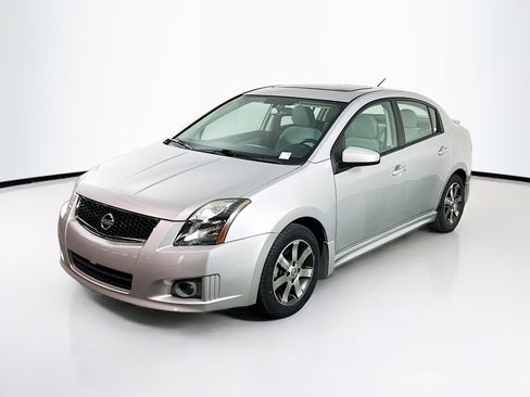 Used 2012 Nissan Sentra 2.0 SR w/ Special Edition Pkg image 3