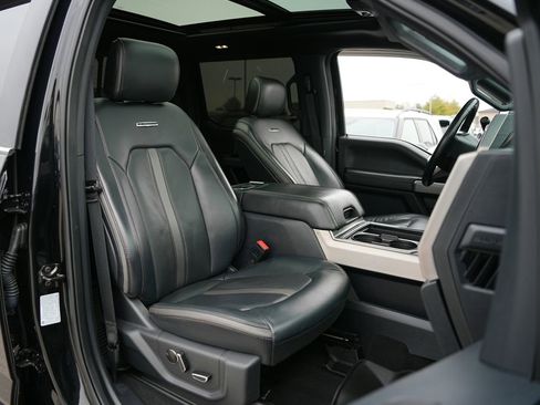 Used 2022 Ford F250 Platinum w/ Tremor Off-Road Package image 25