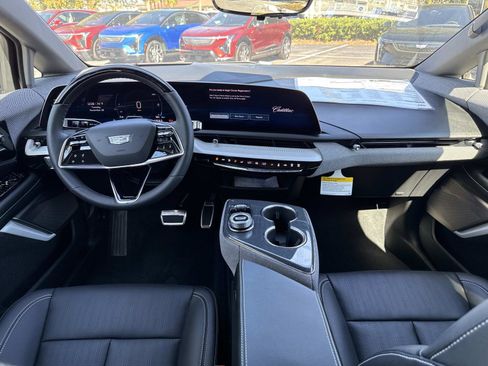 New 2026 Cadillac Optiq Sport 2 image 18
