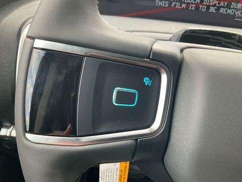 New 2026 Ford Expedition Active image 19