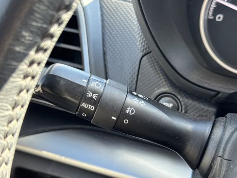 Used 2021 Subaru Forester Premium image 16