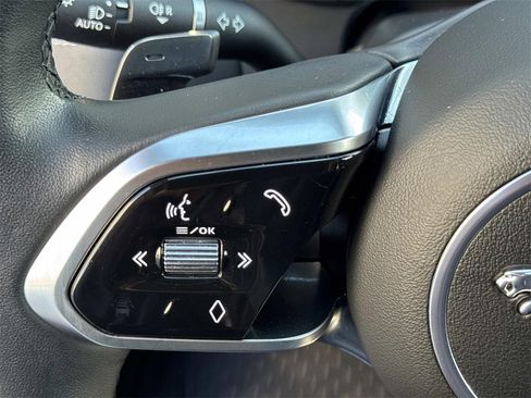 Used 2024 Jaguar XF R-Dynamic SE image 28