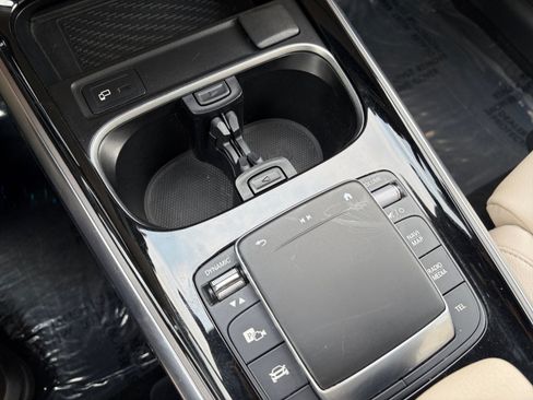 Used 2021 Mercedes-Benz GLB 250 4MATIC image 19