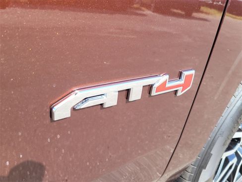 Used 2023 GMC Yukon AT4 w/ Technology Package image 6