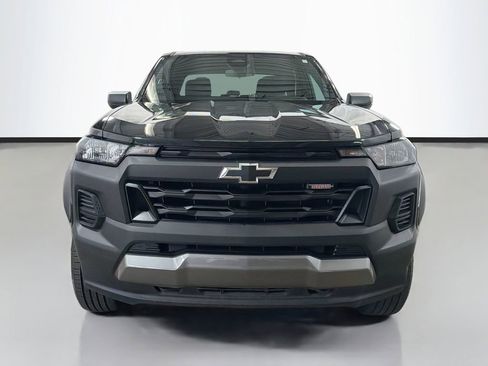 Used 2023 Chevrolet Colorado Trail Boss AWD/4WD image 2