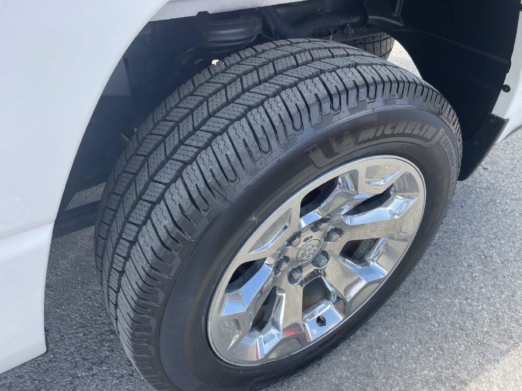 Used 2019 RAM 1500 Big Horn AWD/4WD image 15