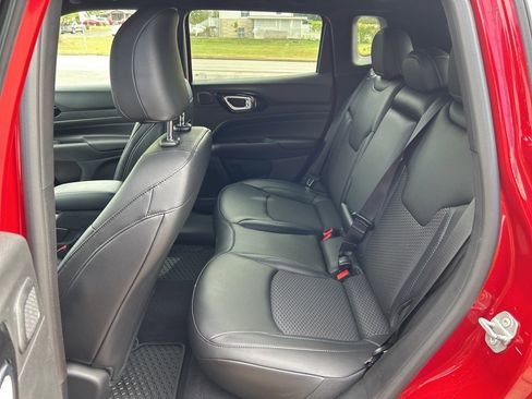 New 2025 Jeep Compass Latitude w/ Sun & Sound Group image 12