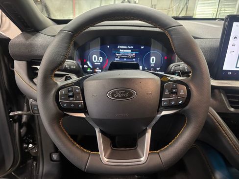 New 2026 Ford Explorer Tremor w/ Tremor Convenience Package image 17