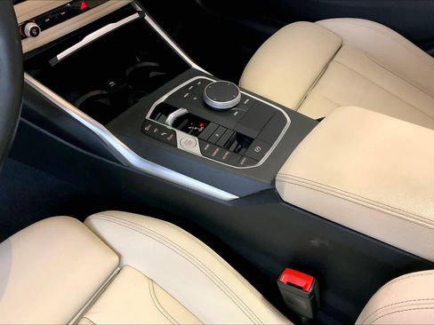 Used 2023 BMW 330i xDrive 330i xDrive image 17