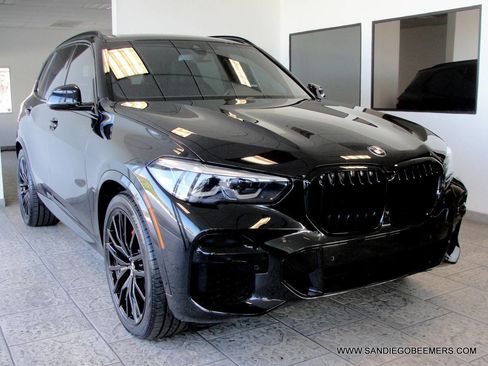 Used 2022 BMW X5 xDrive40i w/ M Sport Package image 41