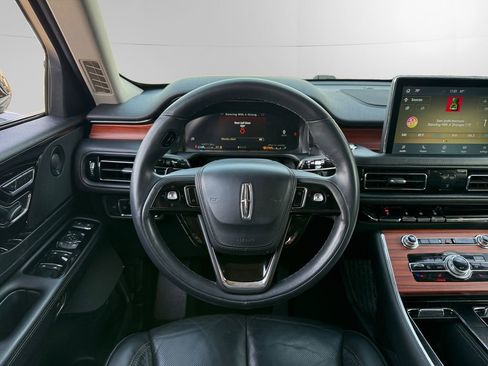 Used 2024 Lincoln Aviator Reserve image 12