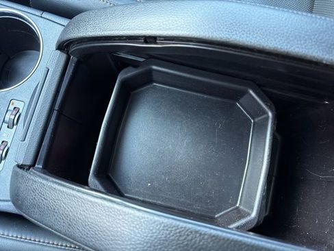 Used 2019 Toyota Highlander Limited image 16