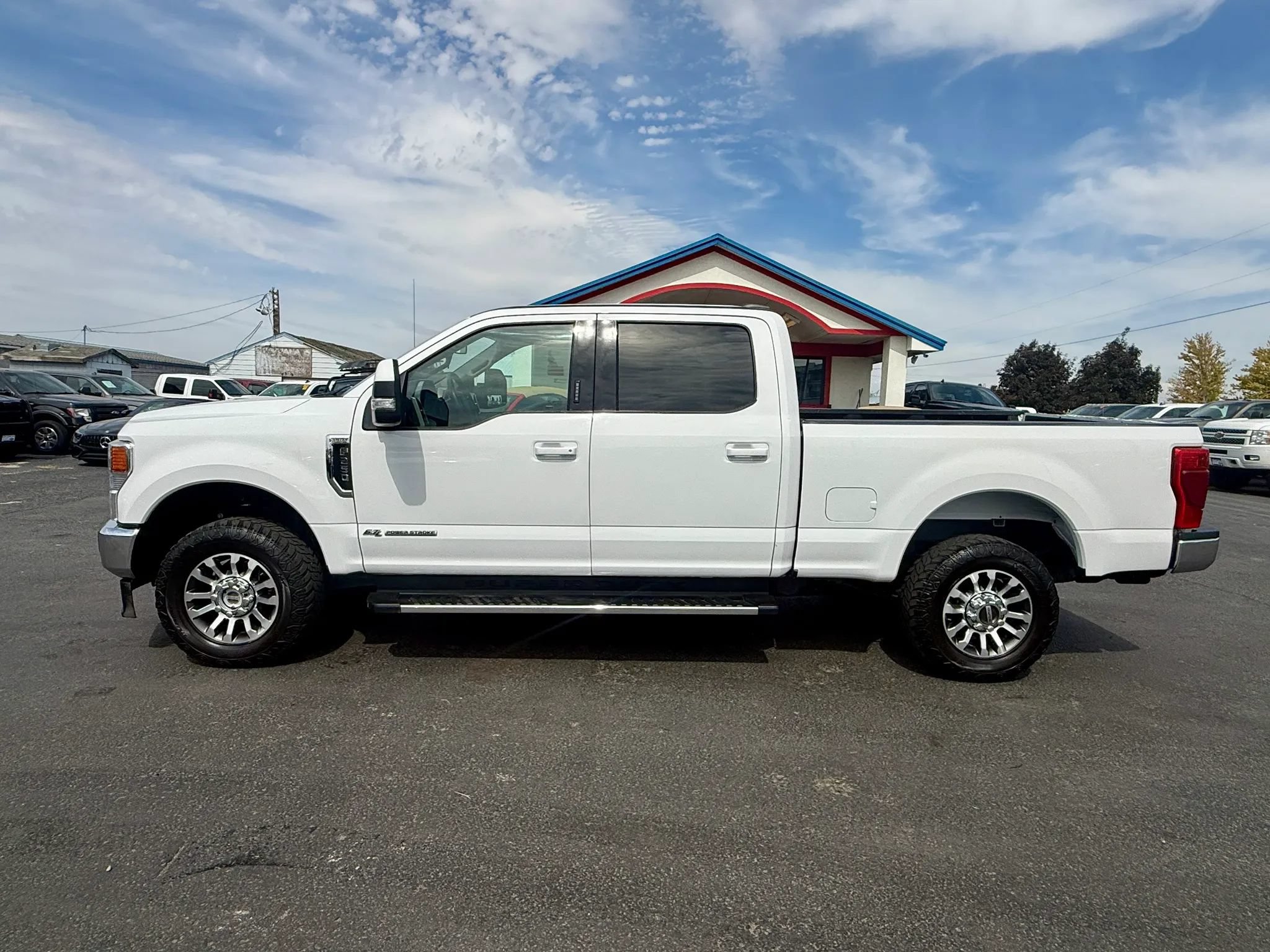 Used 2020 Ford F250 Lariat w/ Lariat Value Package AWD/4WD image 2