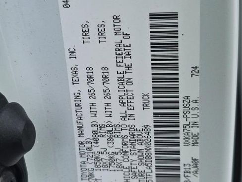 Used 2022 Toyota Tundra SR5 w/ SR5 Convenience Package image 9