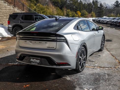 Used 2024 Toyota Prius Prime XSE image 5