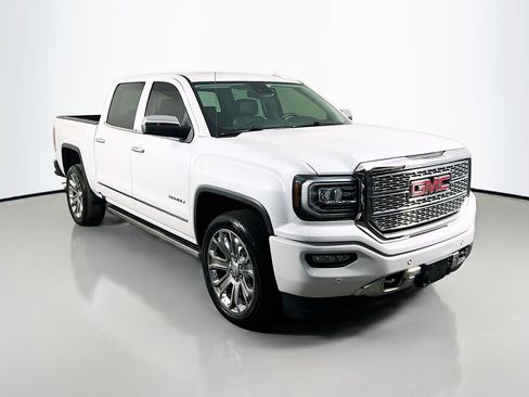 Used 2018 GMC Sierra 1500 Denali w/ Denali Ultimate Package image 3