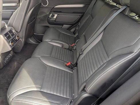 Used 2021 Land Rover Discovery S R-Dynamic image 20