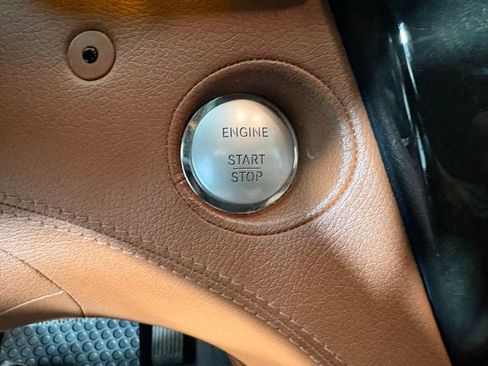 Used 2009 Mercedes-Benz CL 550 4MATIC image 23