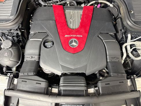 Used 2019 Mercedes-Benz GLC 43 AMG 4MATIC image 39