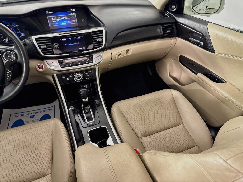 Used 2015 Honda Accord Touring image 29