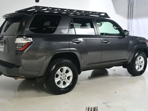 Used 2016 Toyota 4Runner SR5 Premium image 9