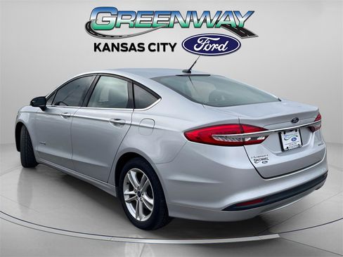 Used 2018 Ford Fusion S image 5