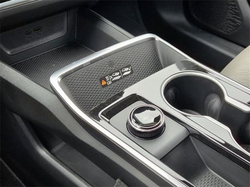 New 2026 Chevrolet Equinox LT image 29