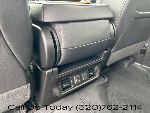 Certified 2022 Chevrolet Silverado 3500 LTZ image 29