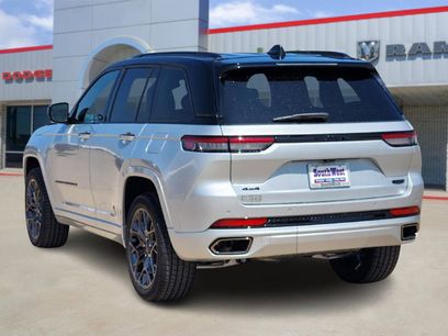 New 2025 Jeep Grand Cherokee Summit