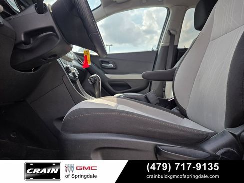 Used 2019 Chevrolet Trax LT AWD/4WD image 11
