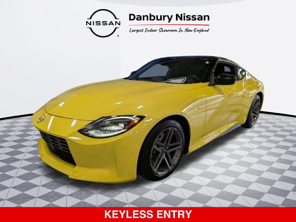 Used 2023 Nissan Z w/ Floor Mat Package RWD image 7