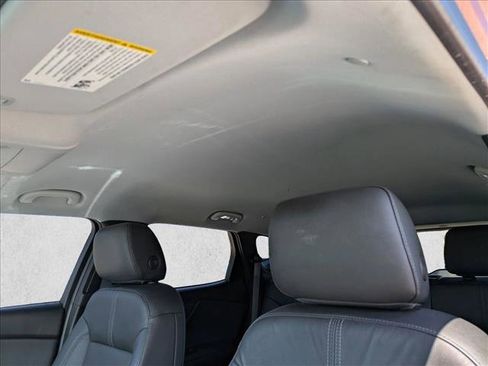 Used 2022 Chevrolet Blazer LT FWD image 18