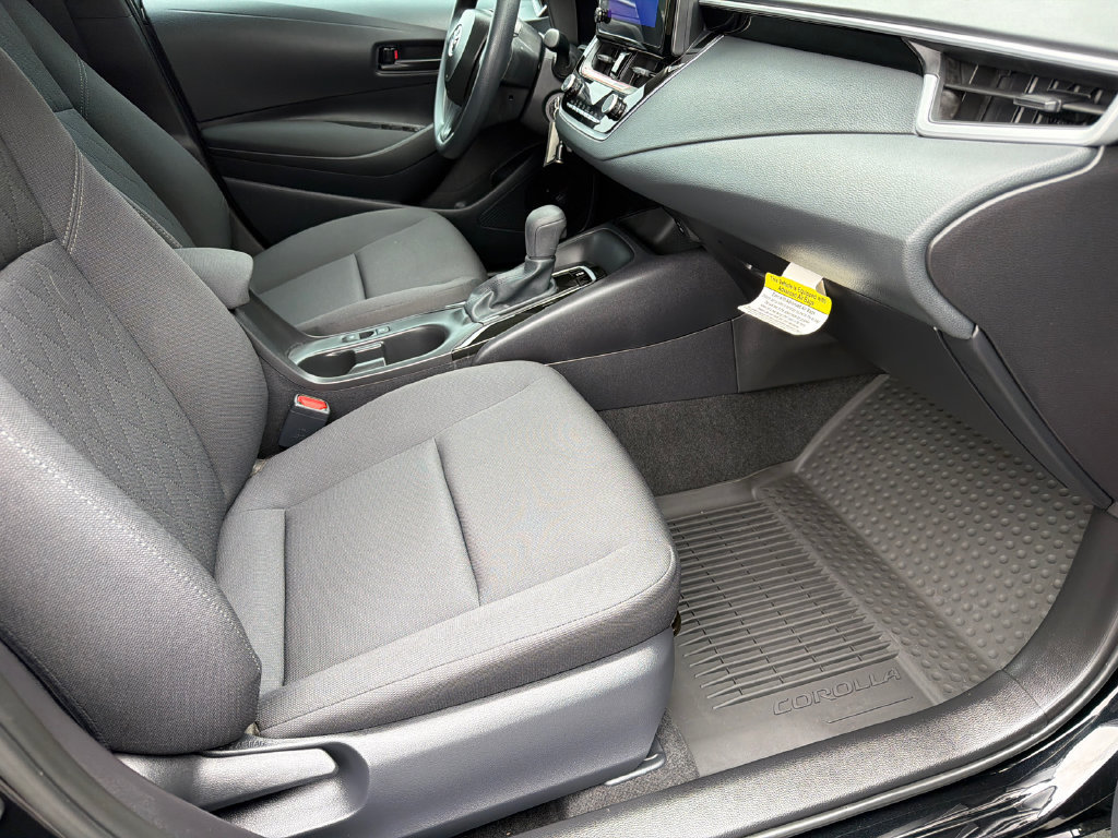 Used 2026 Toyota Corolla LE FWD image 17