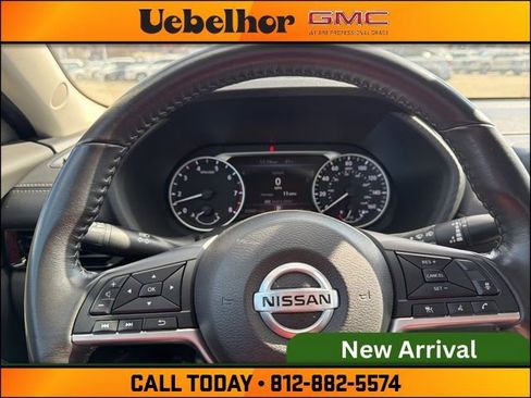 Used 2022 Nissan Sentra SV w/ Trunk Package image 24