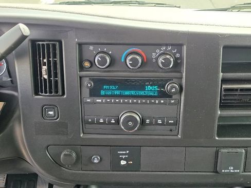 Used 2024 GMC Savana 2500 w/ Driver Convenience Package RWD image 25