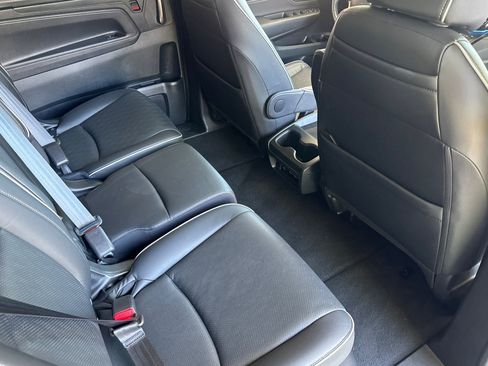 Used 2023 Honda Odyssey Elite image 31