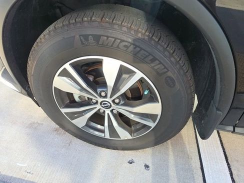 Used 2024 Nissan Murano SV FWD image 10