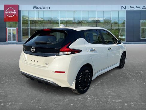 Certified 2025 Nissan Leaf SV Plus FWD image 5