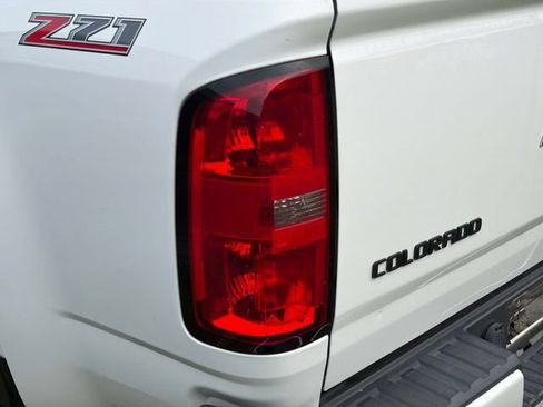 Used 2018 Chevrolet Colorado Z71 RWD image 9