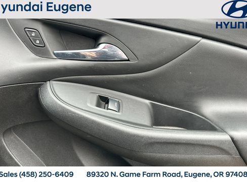 Used 2017 Chevrolet Volt Premier w/ Driver Confidence II Package image 25