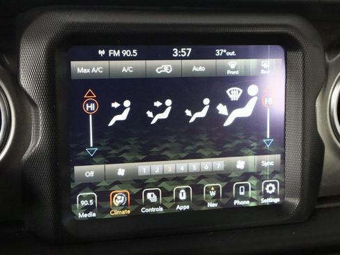 Used 2021 Jeep Wrangler Unlimited Sahara image 28