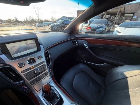 Used 2011 Cadillac CTS Premium image 20