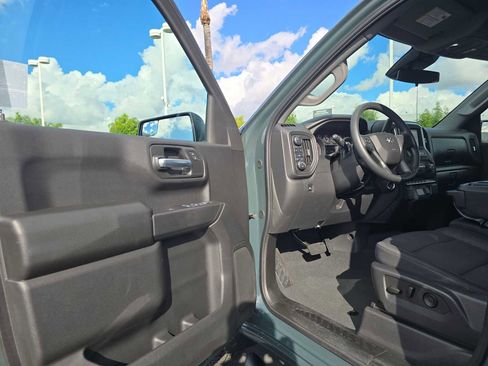 Used 2025 Chevrolet Silverado 1500 Custom Trail Boss w/ Turbomax Blackout Package image 21